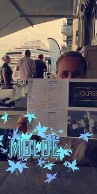 Glass Restaurant & Bar