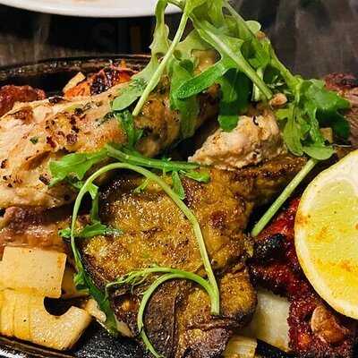 Zouq Restaurant And Take Away