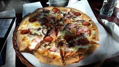 Steinovnen Bar & Pizzeria