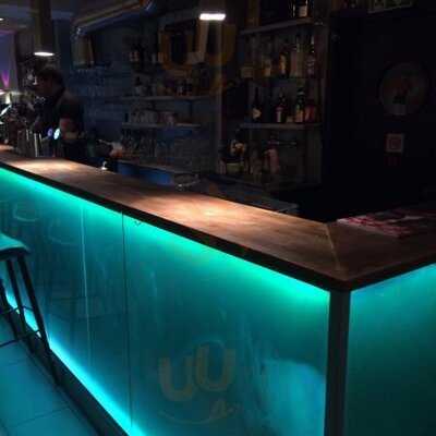 Piano Bar, Cafe & Gallery