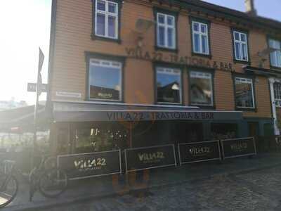 Villa 22 Trattoria & Bar