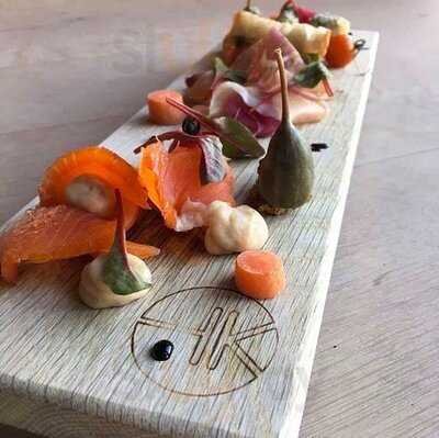 Kitchen & Table Madla