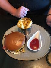Oljepiren Bar & Restaurant