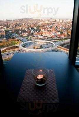 [:vju] Restaurant & Skybar