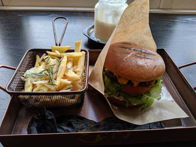 Photo 3