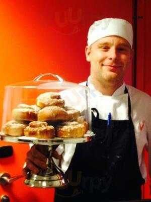 Varmen Bar & Restaurant