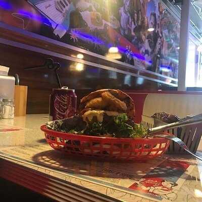 Groovy Burger & Dogs