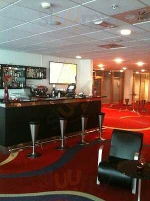 Lobby Bar At The Parken