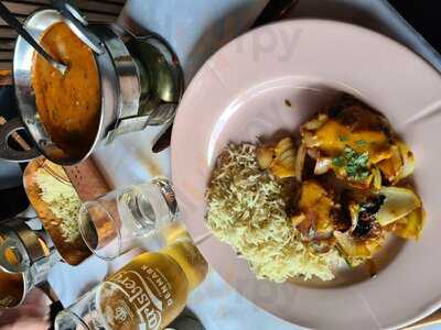 Varanasi Indisk Restaurant & Bar