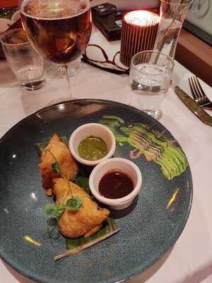 Varanasi Indisk Restaurant & Bar