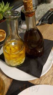 Kiss The Cook Restaurant