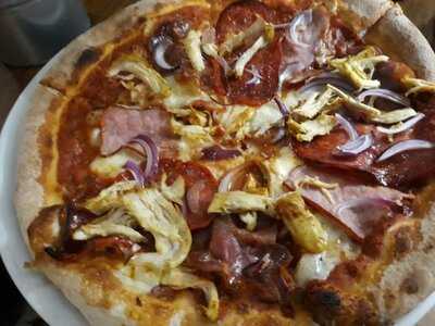 Graciarnia Pizza & Crafts