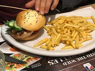 Road American Restaurant