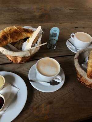 Charlotte Chleb I Wino