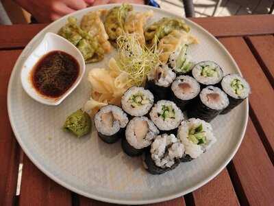 Hoshi Sushi