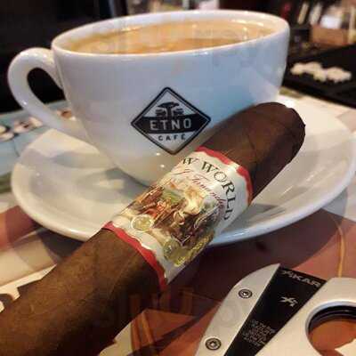 Ligero Cigar & Rum Lounge