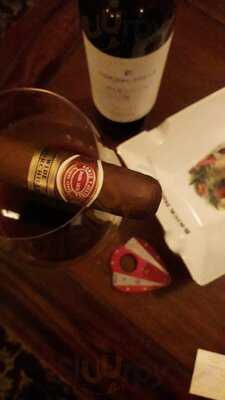 Ligero Cigar & Rum Lounge