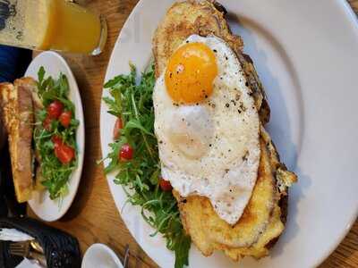 Giselle French Bakery Cafe