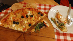 Chili Pizza & Bar