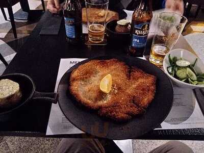 1450 Smokehouse & Cocktail