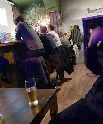 Ceregiele Cafe & Pub