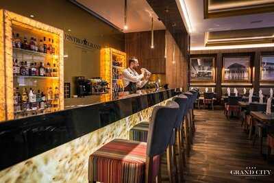 Bistro Grand