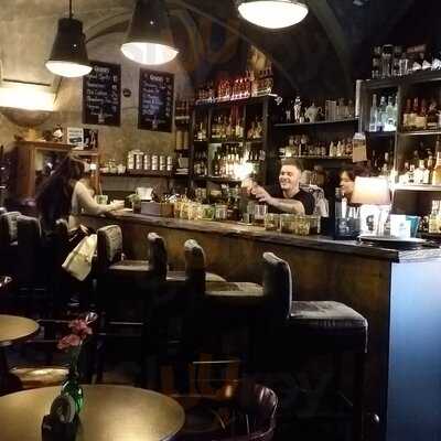 Speakeasy – Księgarnio – Kawiarnia Kryminalna