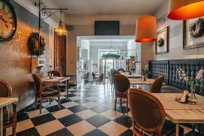 Cafe & Restaurant Dobry Rok