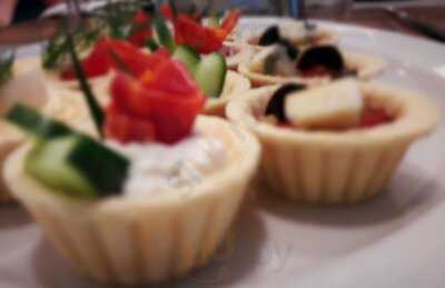 Krystynka Wraca Z Wiednia Cafe