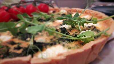 Krystynka Wraca Z Wiednia Cafe