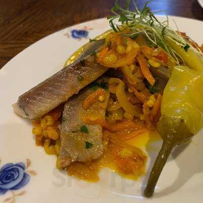 Amfora Restaurant & Cocktail Bar