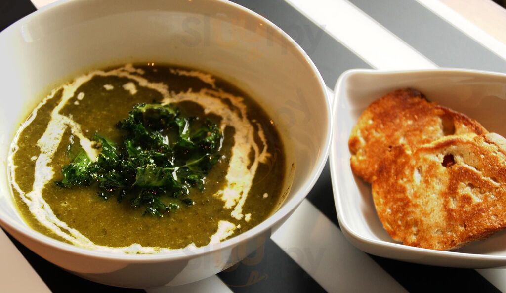 Bistro Montina Food & Art