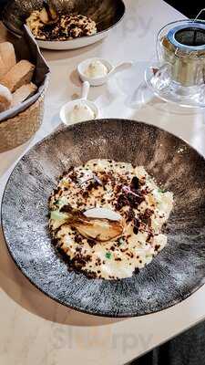 Mono Patisserie & Bistro