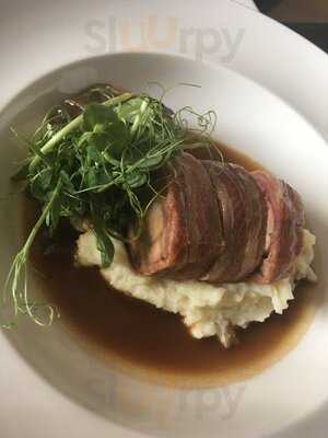 Dworek New Restaurant