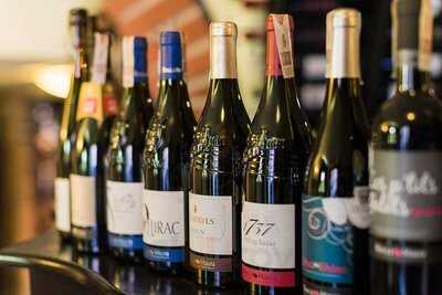 Restauracja Winiarnia Est Est Est