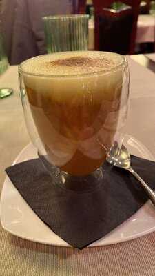 La Vineria Bistro Wine Bar & Cafe