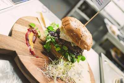 Zdrowa Krowa Kleofas Park