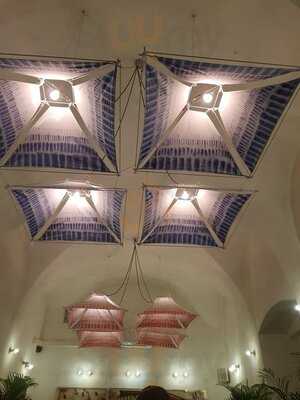 Hamsa Hummus & Happiness Israeli Restobar