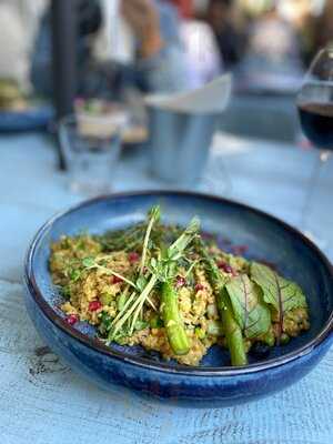 Hamsa Hummus & Happiness Israeli Restobar