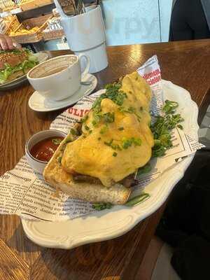 Bistro Bazaar Bar A Vin