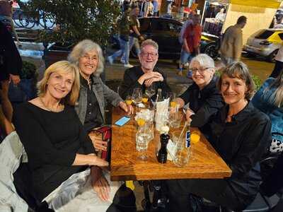 Bistro Bazaar Bar A Vin