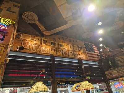 Jeff's Neighborhood Grill & Bar