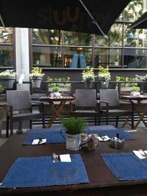 Bistro Bene By Tomasz Leśniak