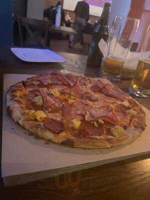 Greg & Tom Beer House Pub