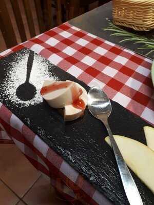 Robin Hood Restaurant Cafe & Bar