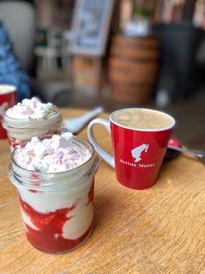 Coffee And Whisky House