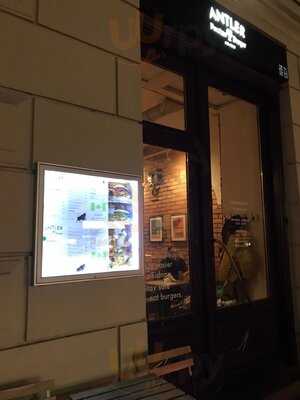 Antler Poutine & Burger