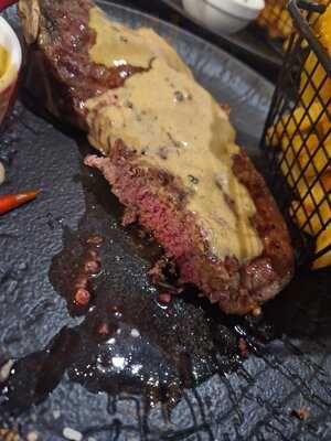 Mr Beef Steakhouse & Burger