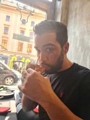 Mr Beef Steakhouse & Burger