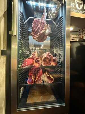 Mr Beef Steakhouse & Burger